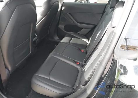 2023 Tesla Model Y Awd/Long Range Dual Motor All-Wheel Drive z USA, uszkodzony, nr VIN 7SAYGDEE2PA044328